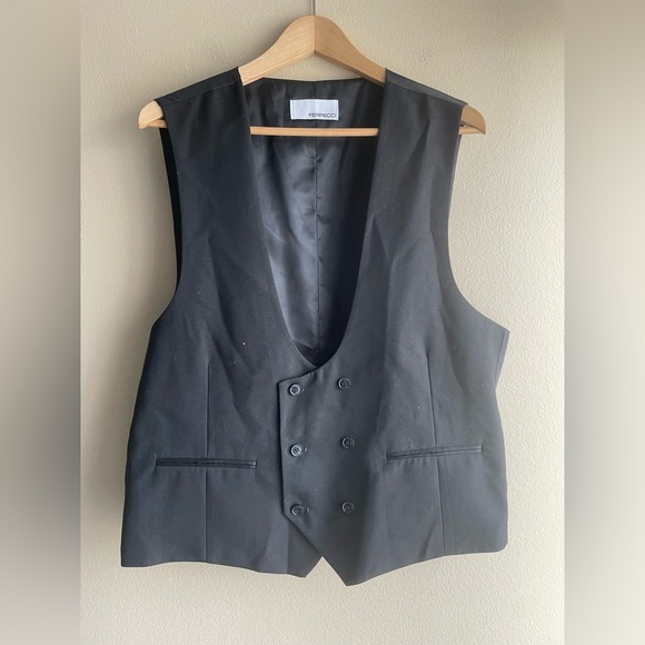 Ferrecci Other - Ferrecci Men Black Vest Size 42
